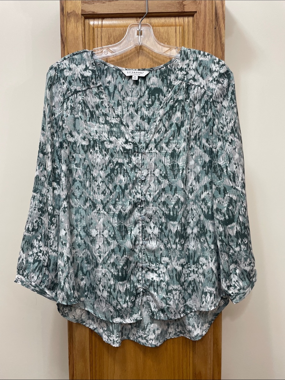 Liverpool Green and White Printed Button-Front Blouse Size Medium